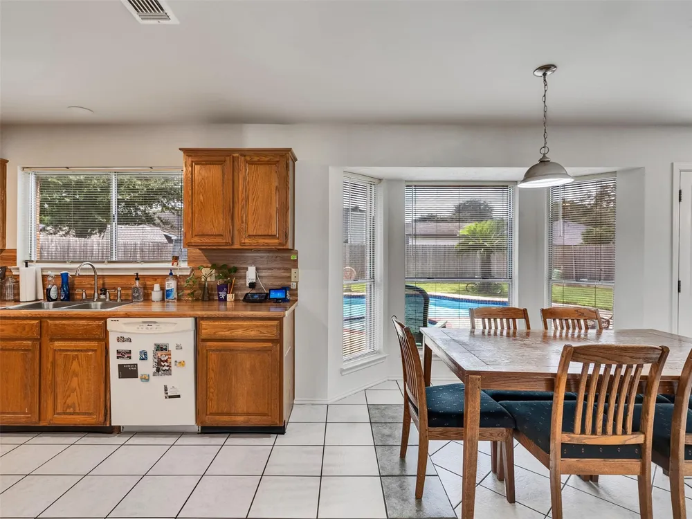 1506 Waterford Drive Deer Park, TX 77536
