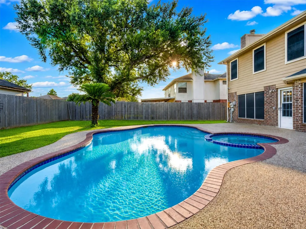 1506 Waterford Drive Deer Park, TX 77536