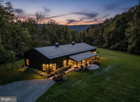 30 POLECAT HOLLOW BOULEVARD