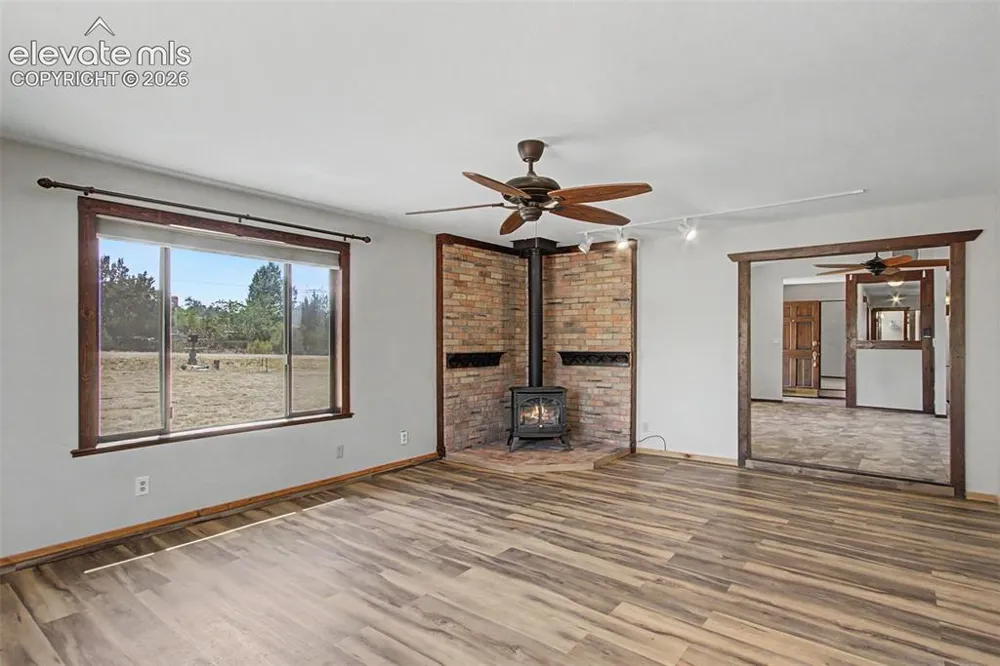 1335 Apple Lane Penrose, CO 81240