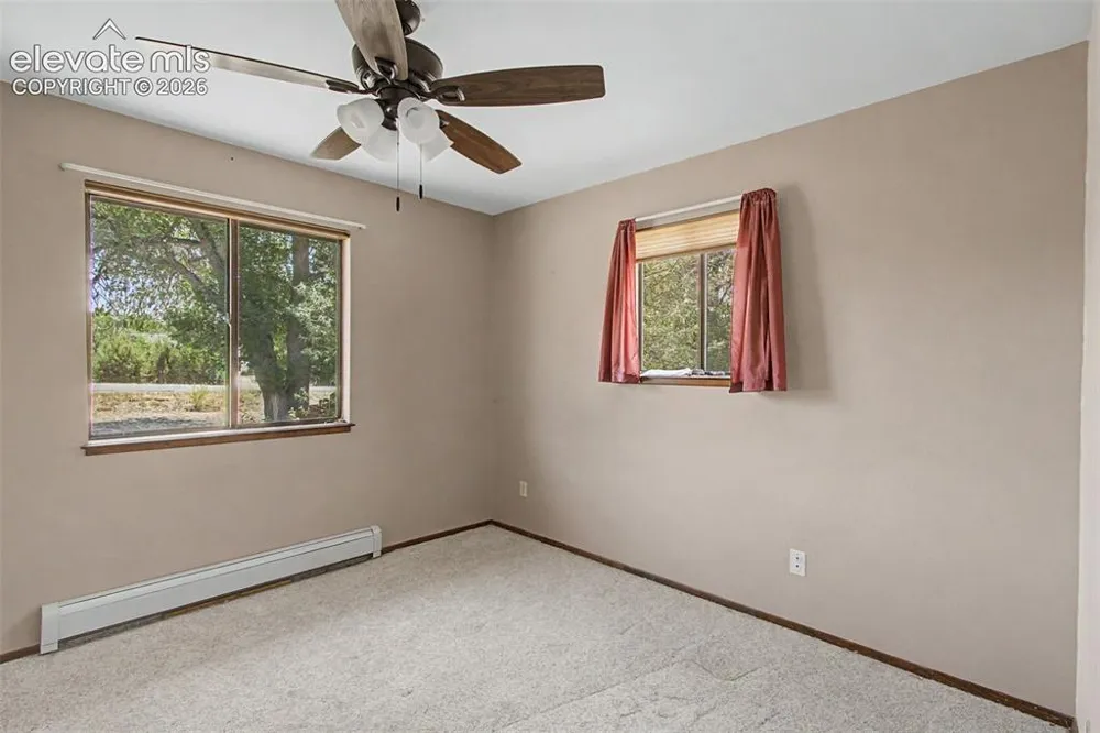 1335 Apple Lane Penrose, CO 81240