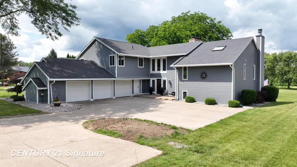7492 River Road Flushing Charter Township, MI 48433