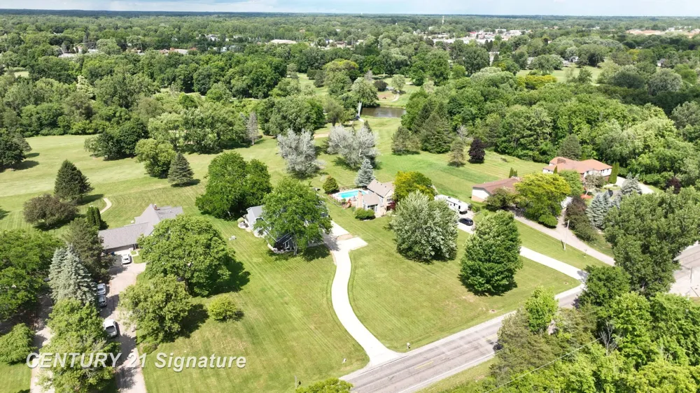 7492 River Road Flushing Charter Township, MI 48433