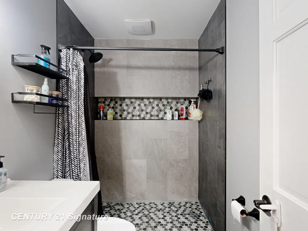 7492 River Road Flushing Charter Township, MI 48433