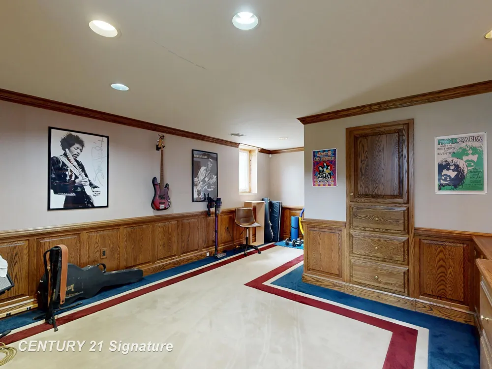 7492 River Road Flushing Charter Township, MI 48433