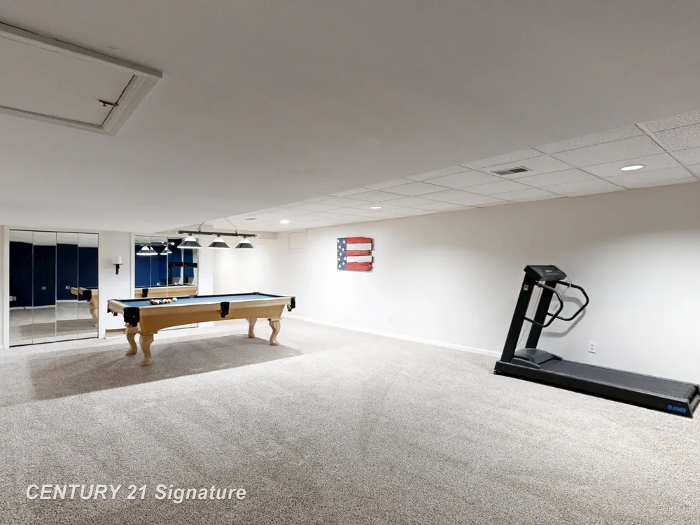 7492 River Road Flushing Charter Township, MI 48433
