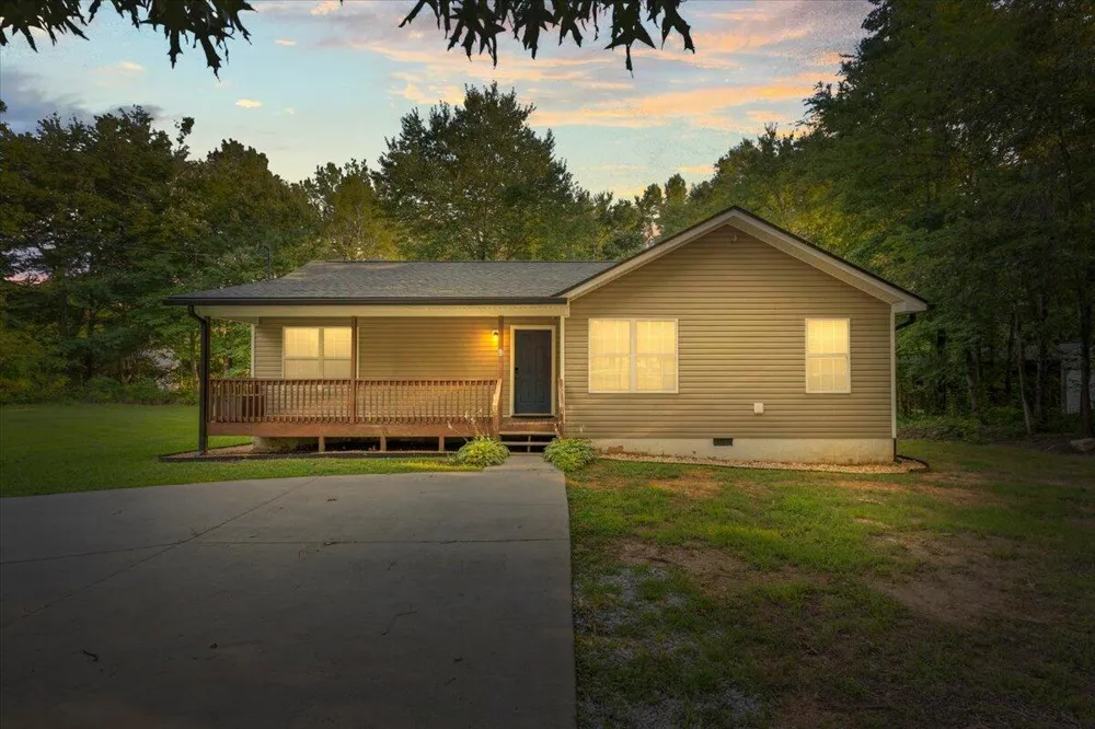 975 Sagamore Drive Tunnel Hill, GA 30755