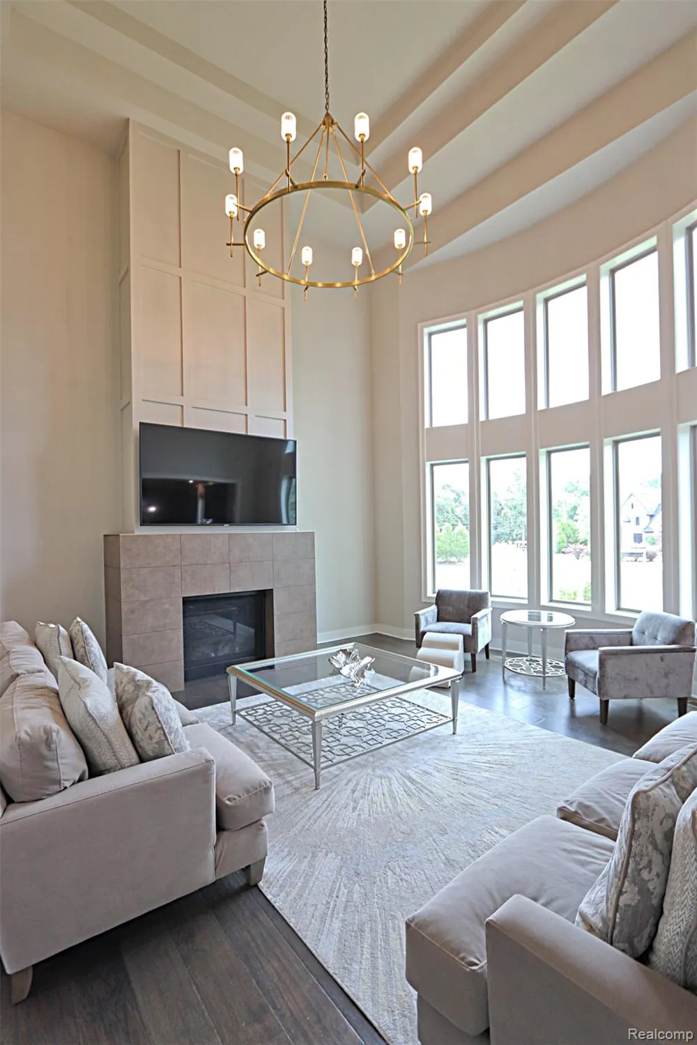 4966 Park Manor Drive Troy City, MI 48098
