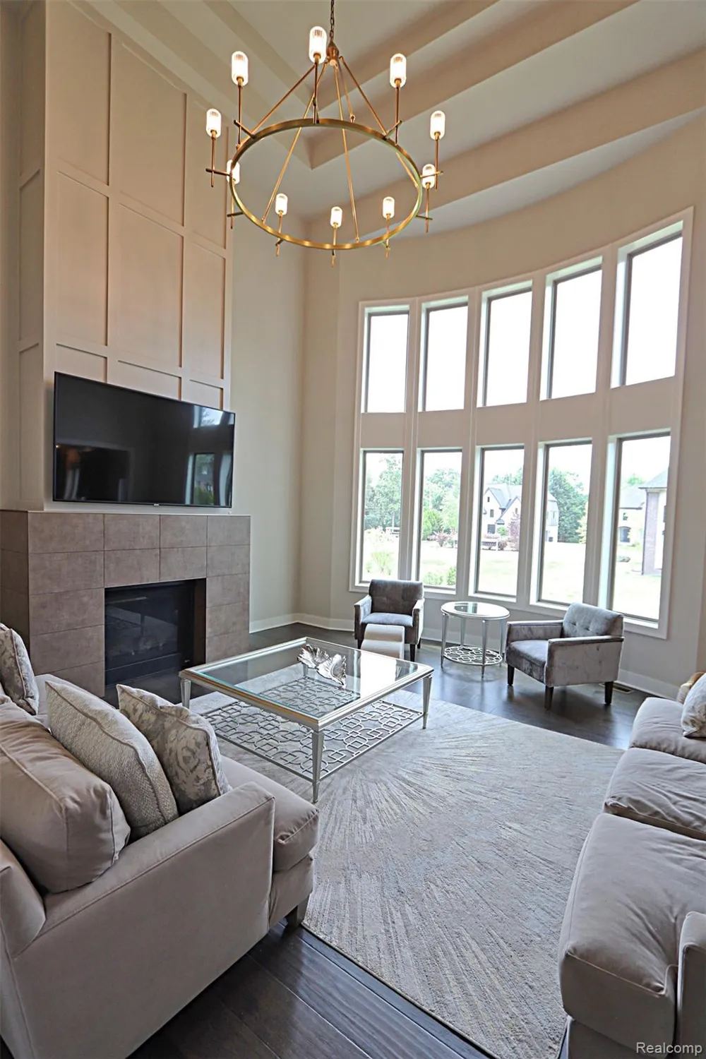 4966 Park Manor Drive Troy City, MI 48098