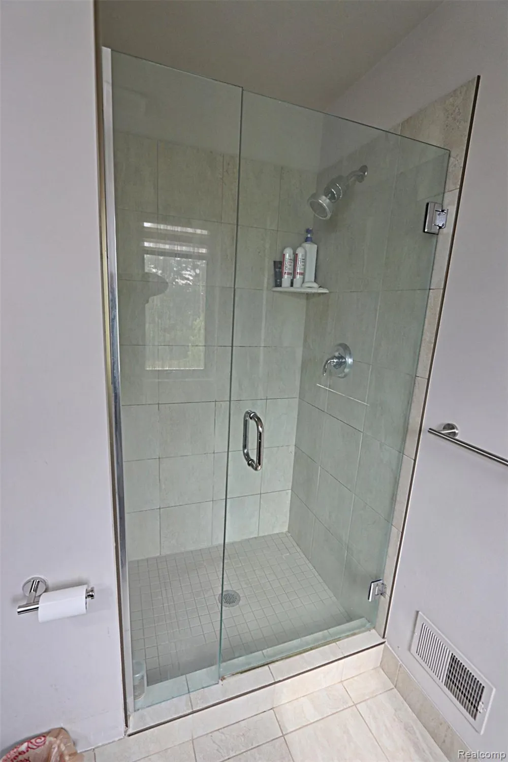 4966 Park Manor Drive Troy City, MI 48098