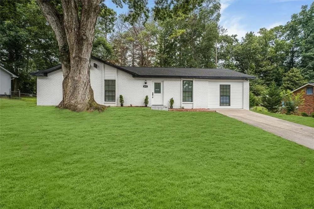 6073 Fieldcrest Drive Morrow, GA 30260