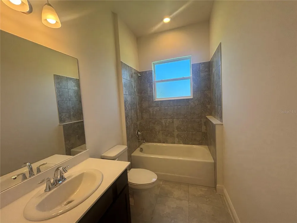 5540 SADDLEBACK COURT Lady Lake, FL 32159