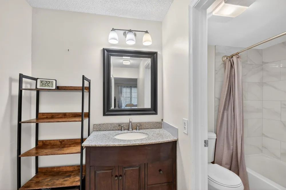 9810 Pineapple Tree Drive #103 Boynton Beach, FL 33436