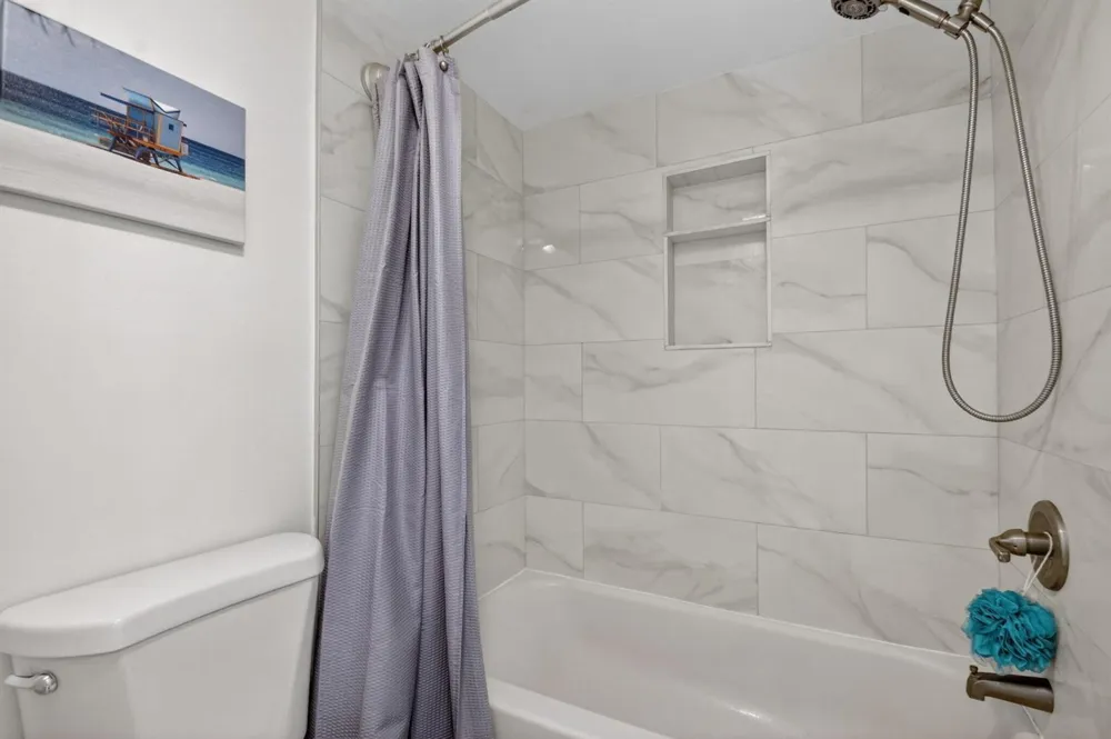 9810 Pineapple Tree Drive #103 Boynton Beach, FL 33436