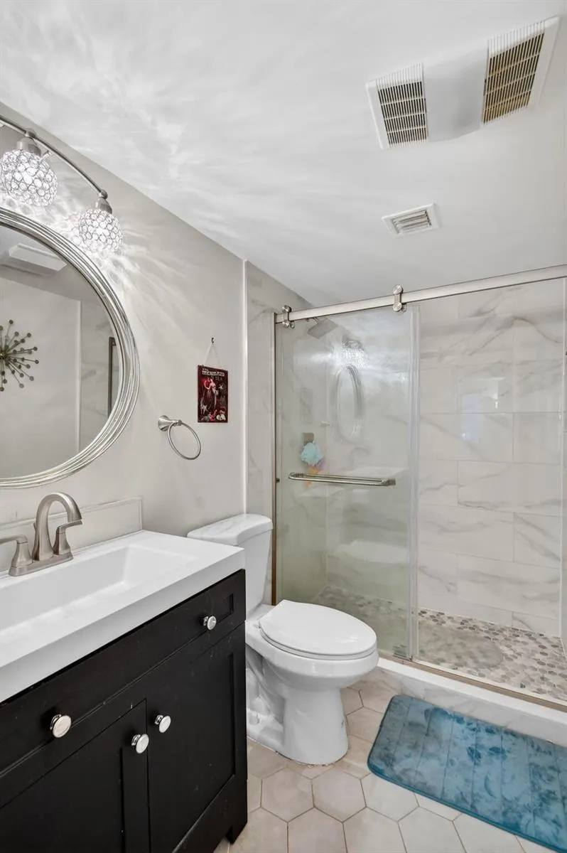 9810 Pineapple Tree Drive #103 Boynton Beach, FL 33436