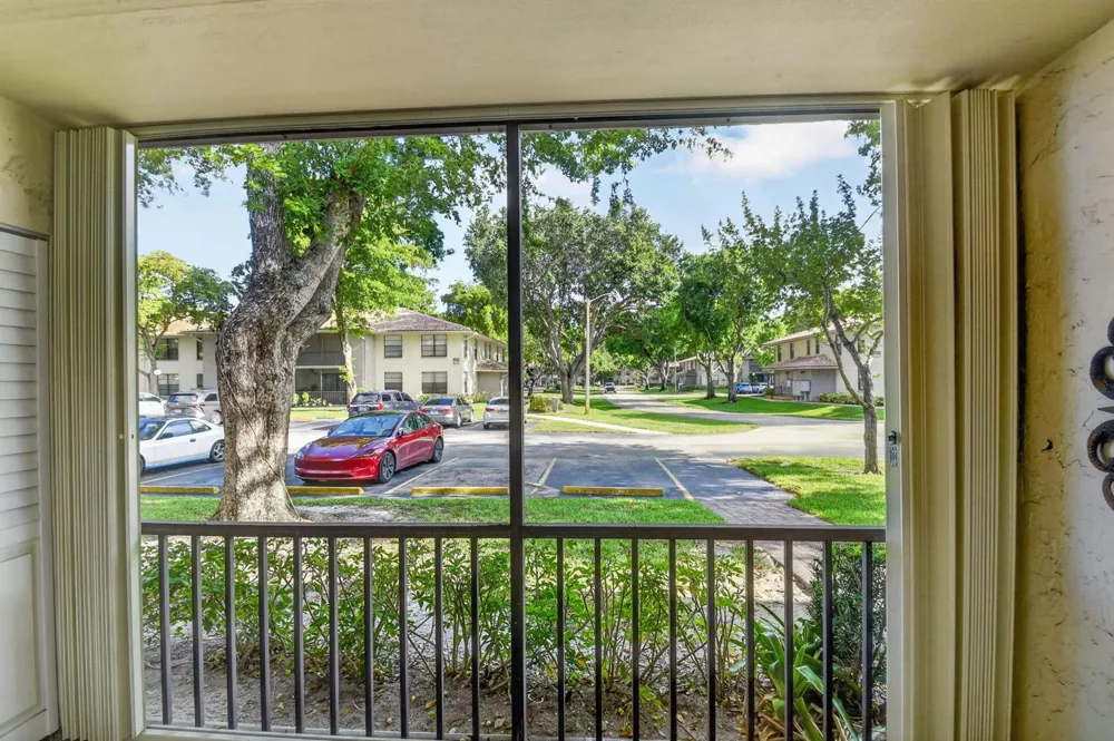 9810 Pineapple Tree Drive #103 Boynton Beach, FL 33436