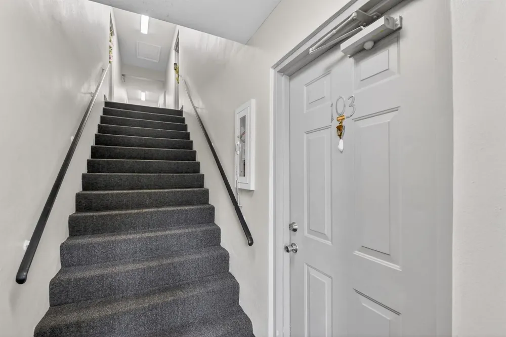 9810 Pineapple Tree Drive #103 Boynton Beach, FL 33436