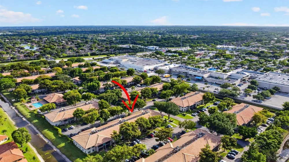 9810 Pineapple Tree Drive #103 Boynton Beach, FL 33436