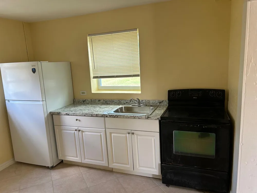 371 Banyan (REAR APT) Avenue Pahokee, FL 33476
