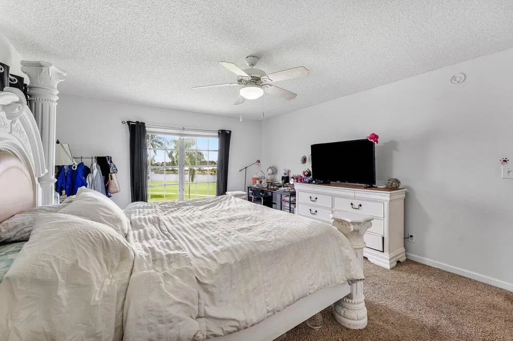 157 Atlantis Boulevard #301 Atlantis, FL 33462