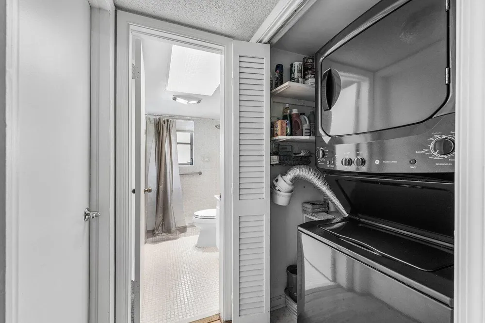 157 Atlantis Boulevard #301 Atlantis, FL 33462