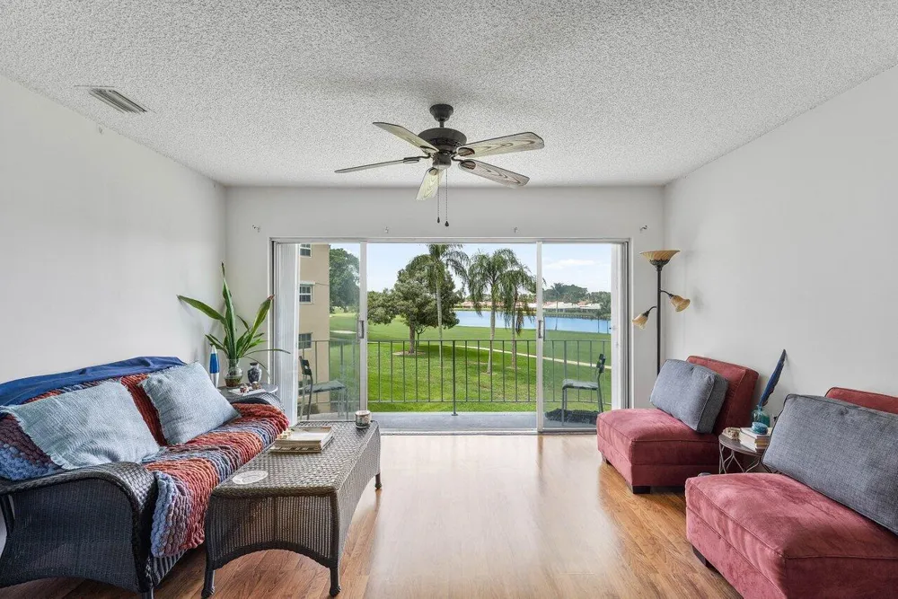 157 Atlantis Boulevard #301 Atlantis, FL 33462