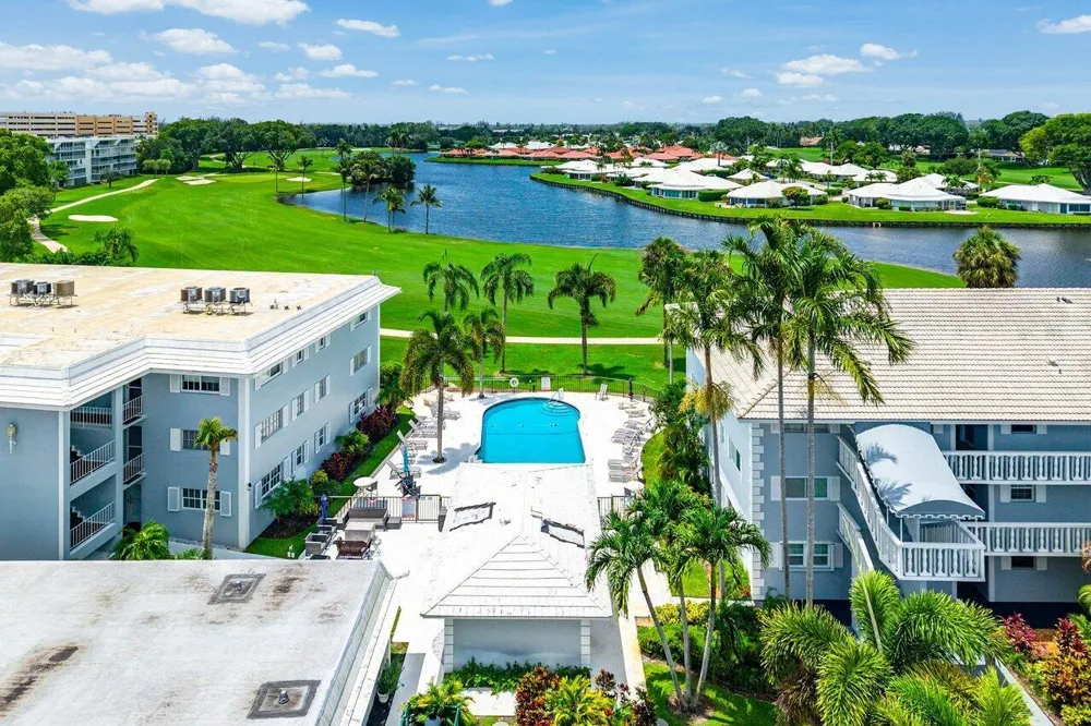 157 Atlantis Boulevard #301 Atlantis, FL 33462