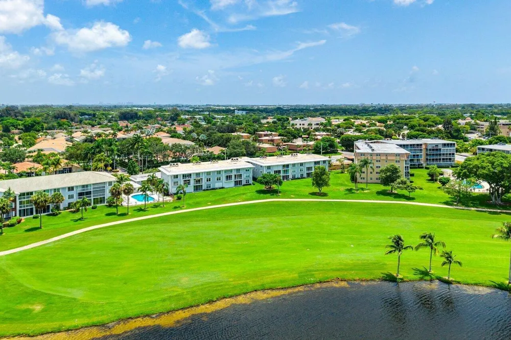 157 Atlantis Boulevard #301 Atlantis, FL 33462