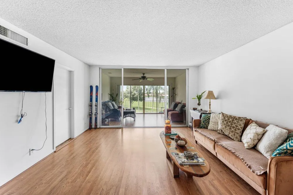 157 Atlantis Boulevard #301 Atlantis, FL 33462