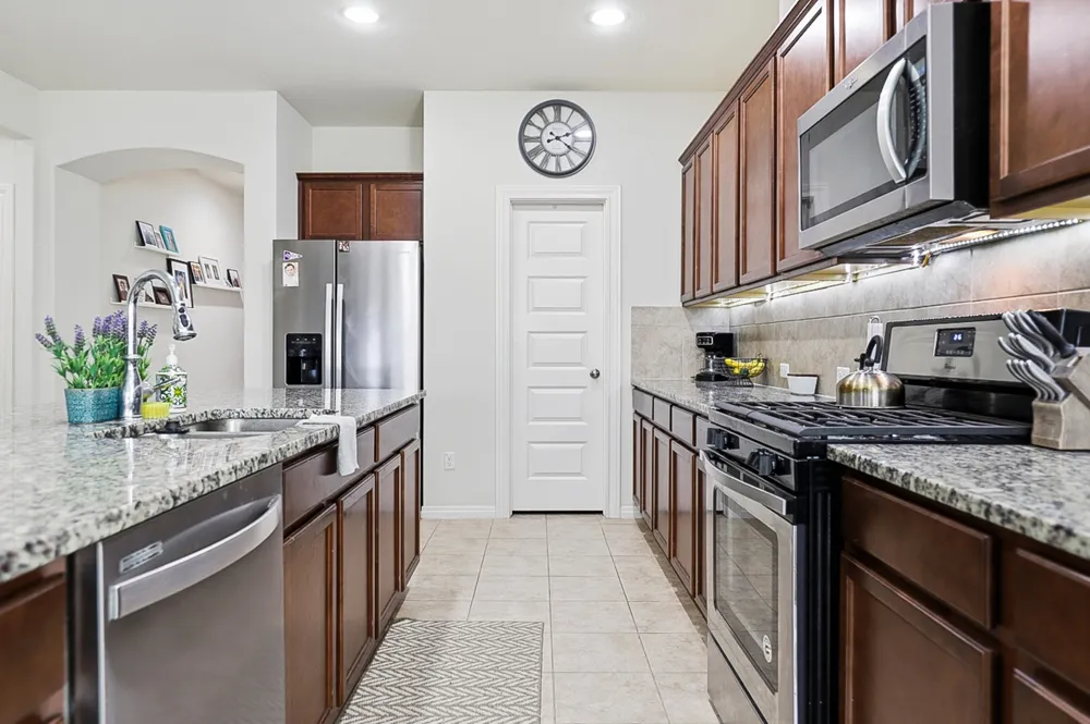 158 Fern Drive Buda, TX 78610