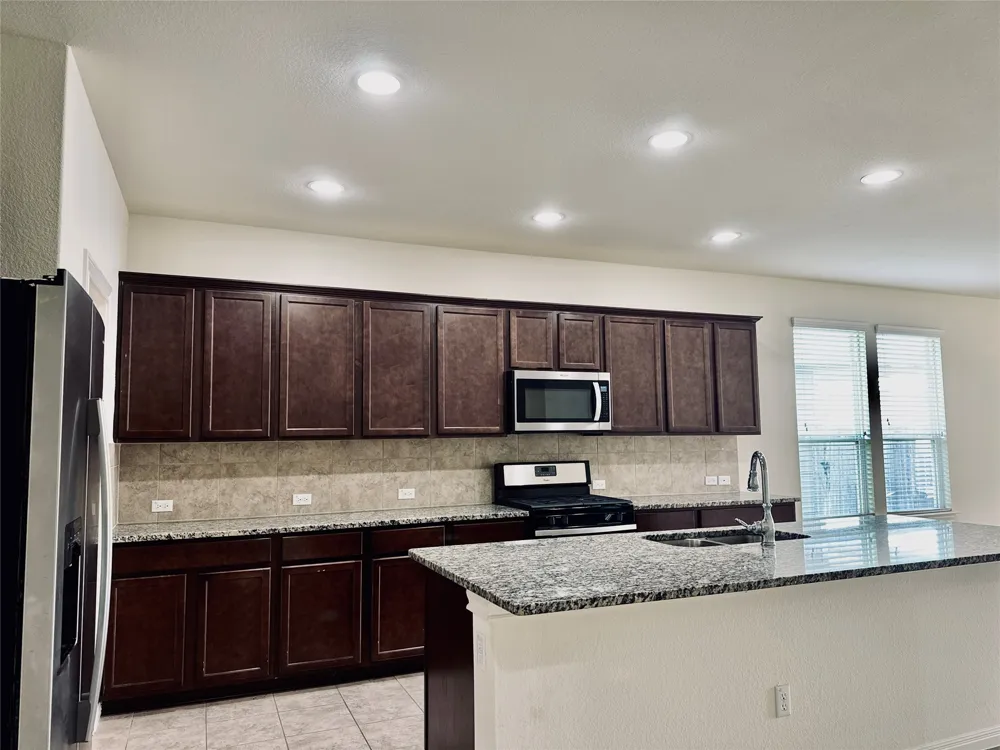 158 Fern Drive Buda, TX 78610