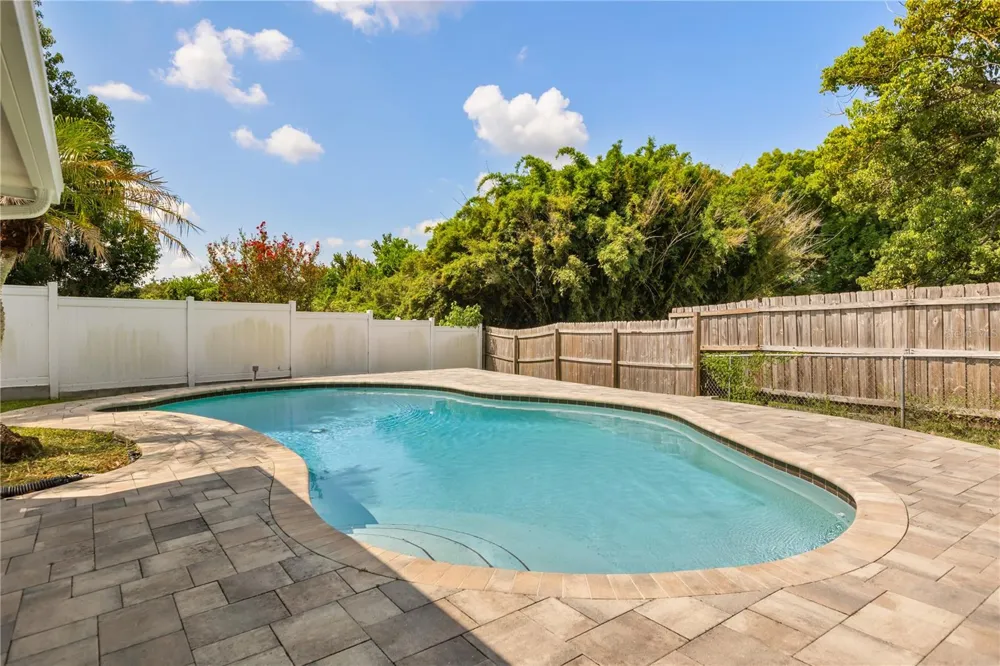 726 FOREST GLEN COURT Maitland, FL 32751