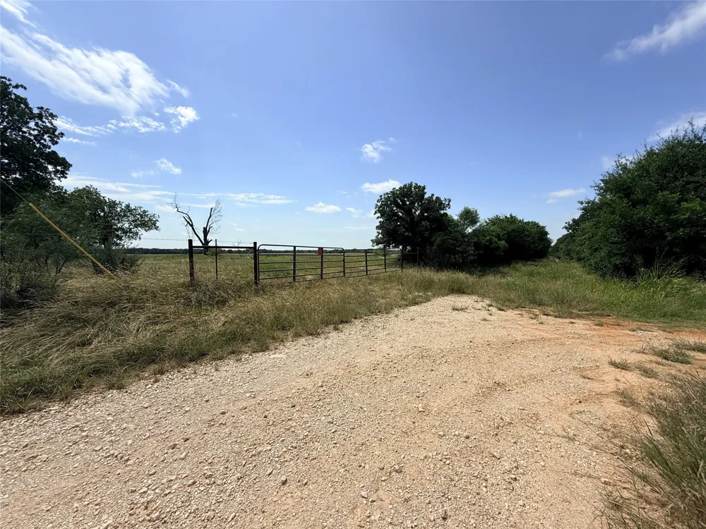 719 County Road 193 Comanche, TX 76442