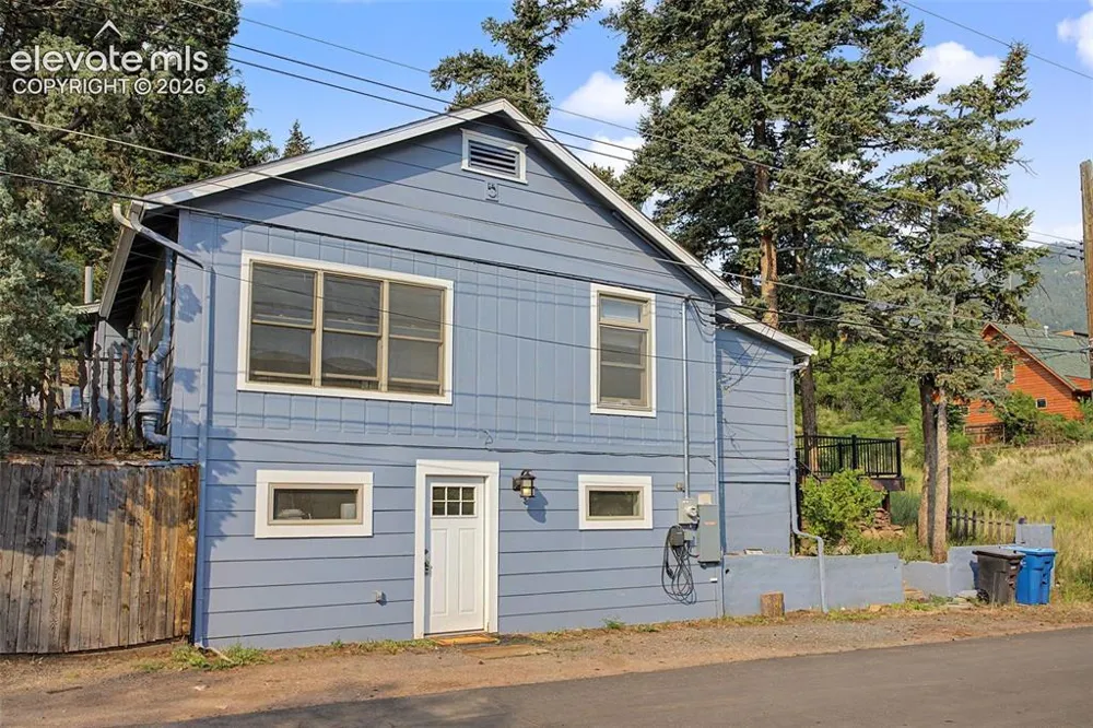 917 Midland Avenue Manitou Springs, CO 80829