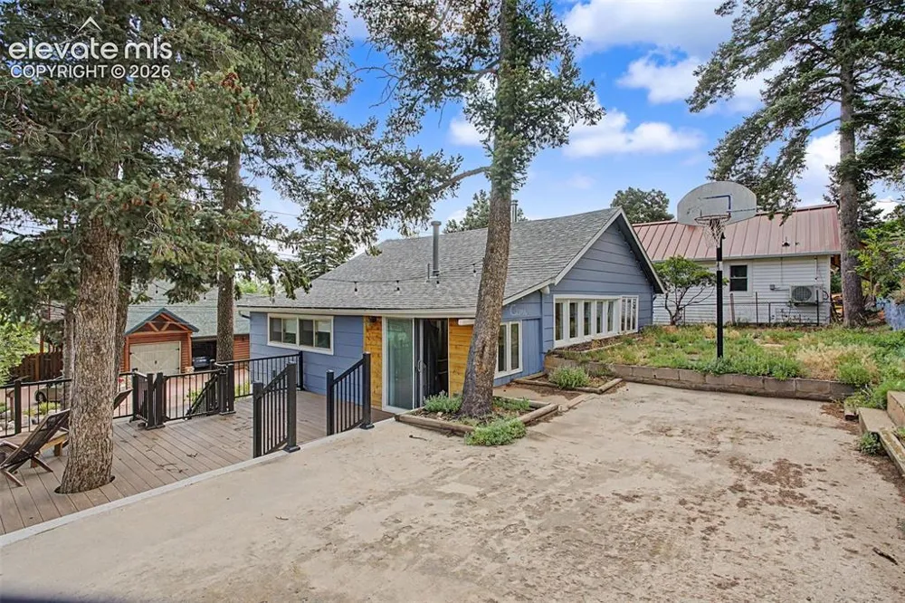 917 Midland Avenue Manitou Springs, CO 80829