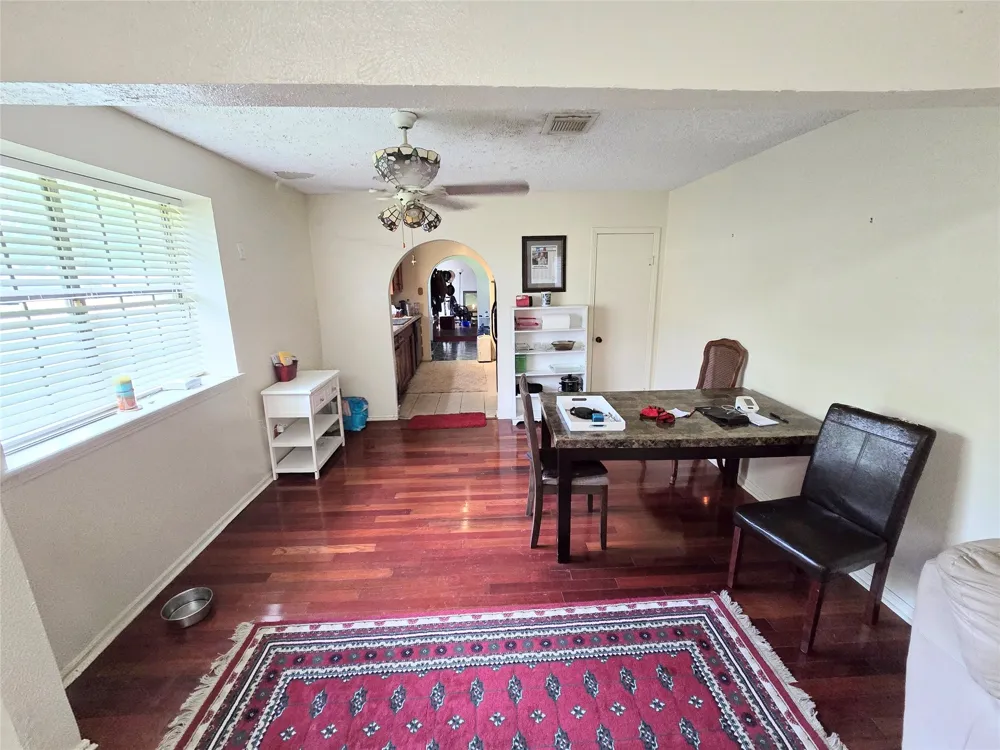31 Clearview Street Point Blank, TX 77364
