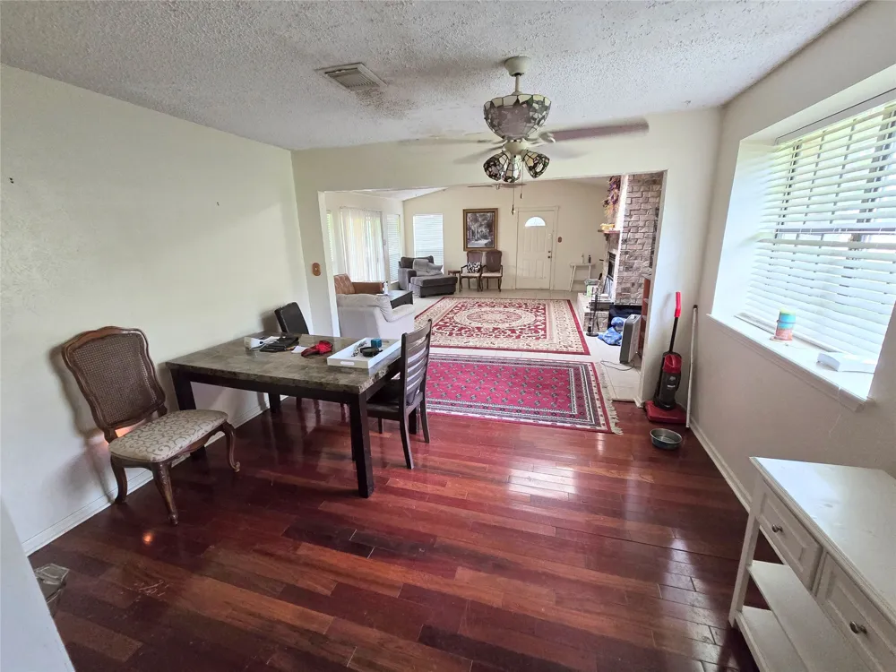 31 Clearview Street Point Blank, TX 77364