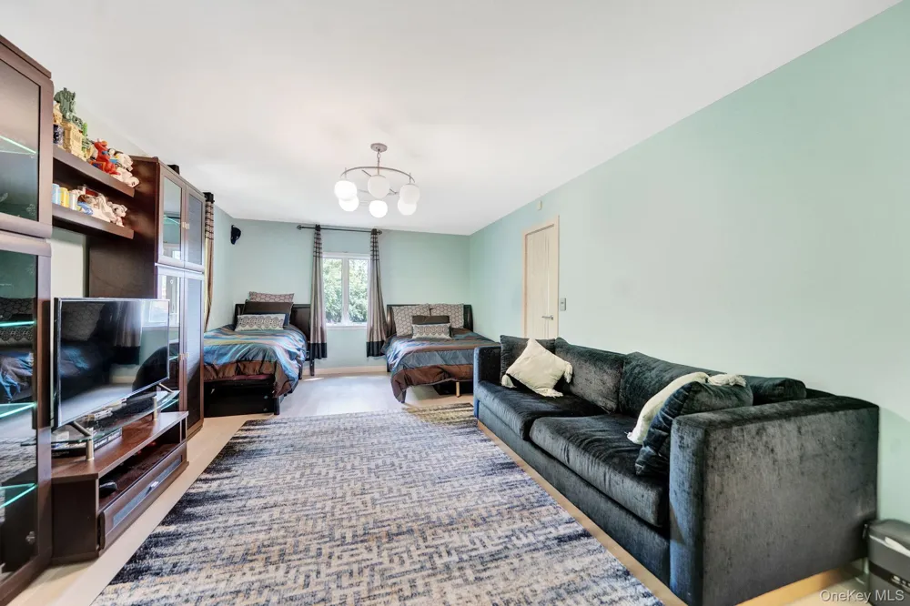 180-15 Aberdeen Road Jamaica Estates, NY 11432