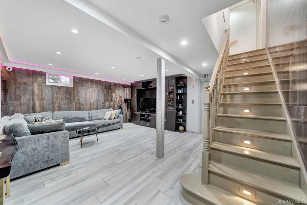 180-15 Aberdeen Road Jamaica Estates, NY 11432