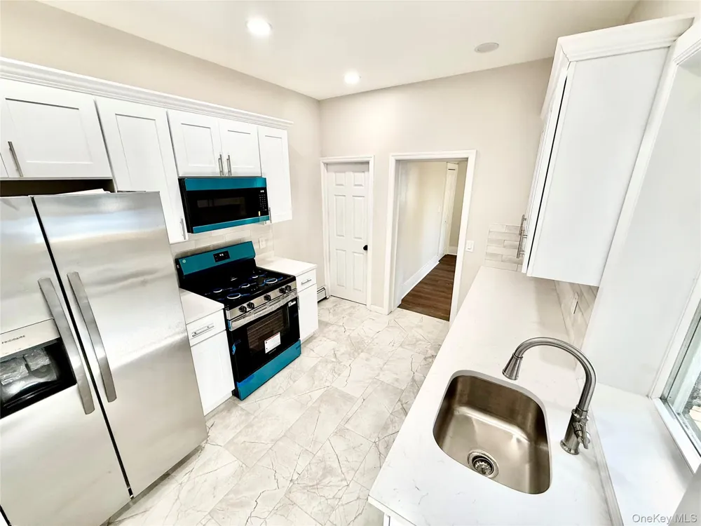 63 Highview Avenue Staten Island, NY 10301