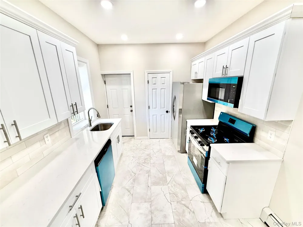 63 Highview Avenue Staten Island, NY 10301