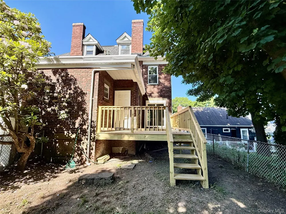 63 Highview Avenue Staten Island, NY 10301