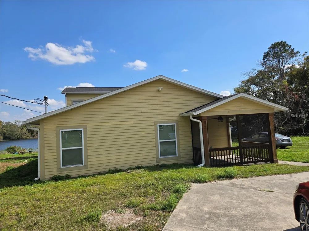 8725 TWIN LAKES BOULEVARD Tampa, FL 33614