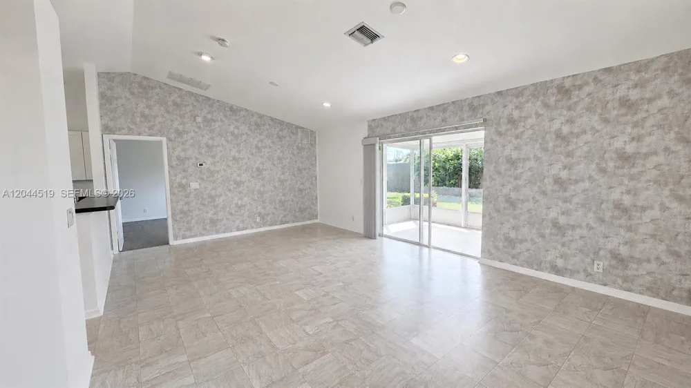 547 High Hawk Cir #541 Vero Beach, FL 32962