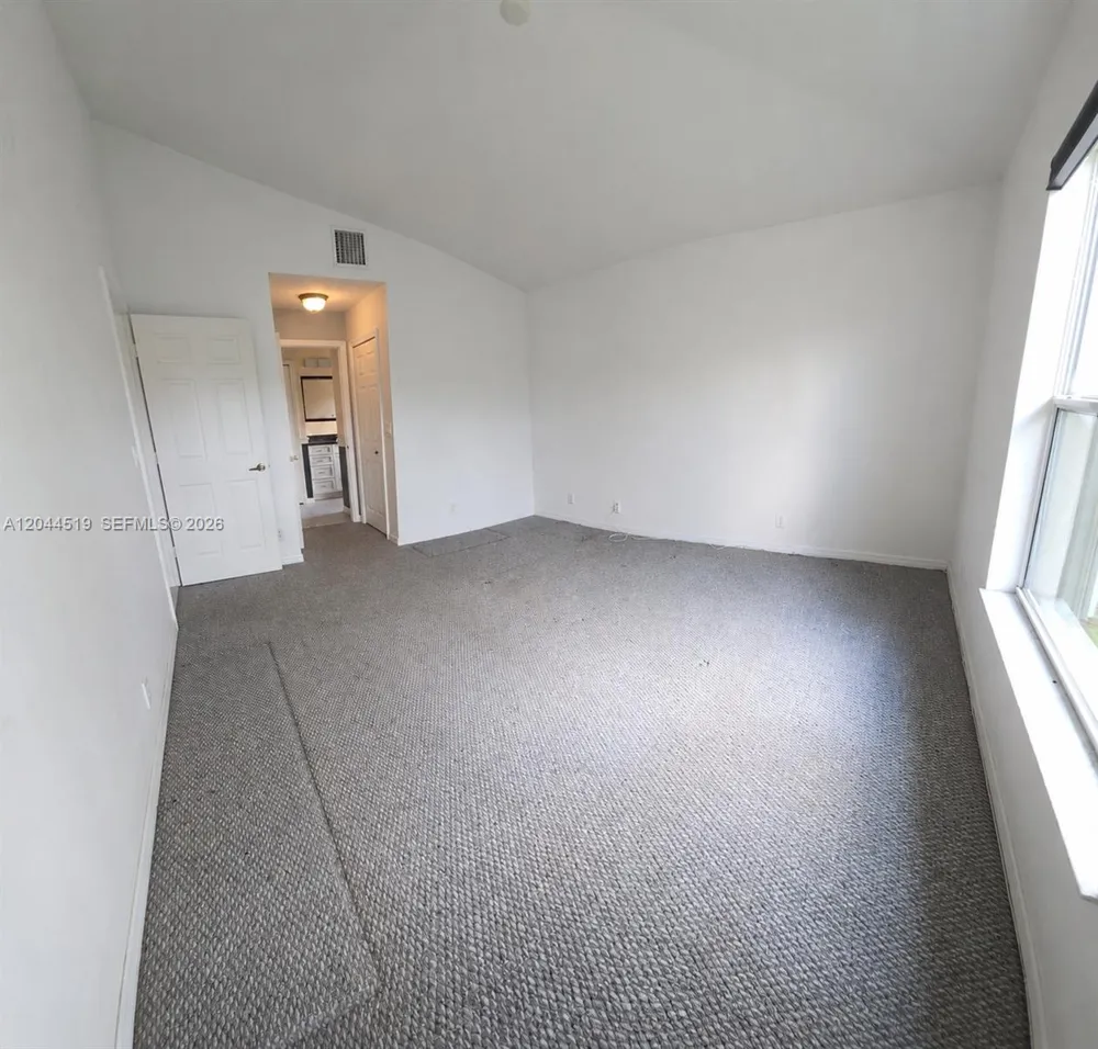 547 High Hawk Cir #541 Vero Beach, FL 32962