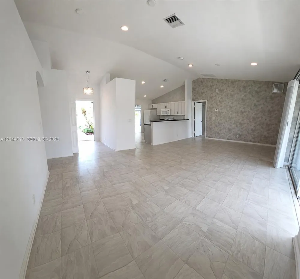 547 High Hawk Cir #541 Vero Beach, FL 32962