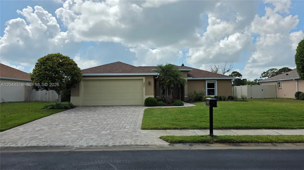 547 High Hawk Cir #541 Vero Beach, FL 32962