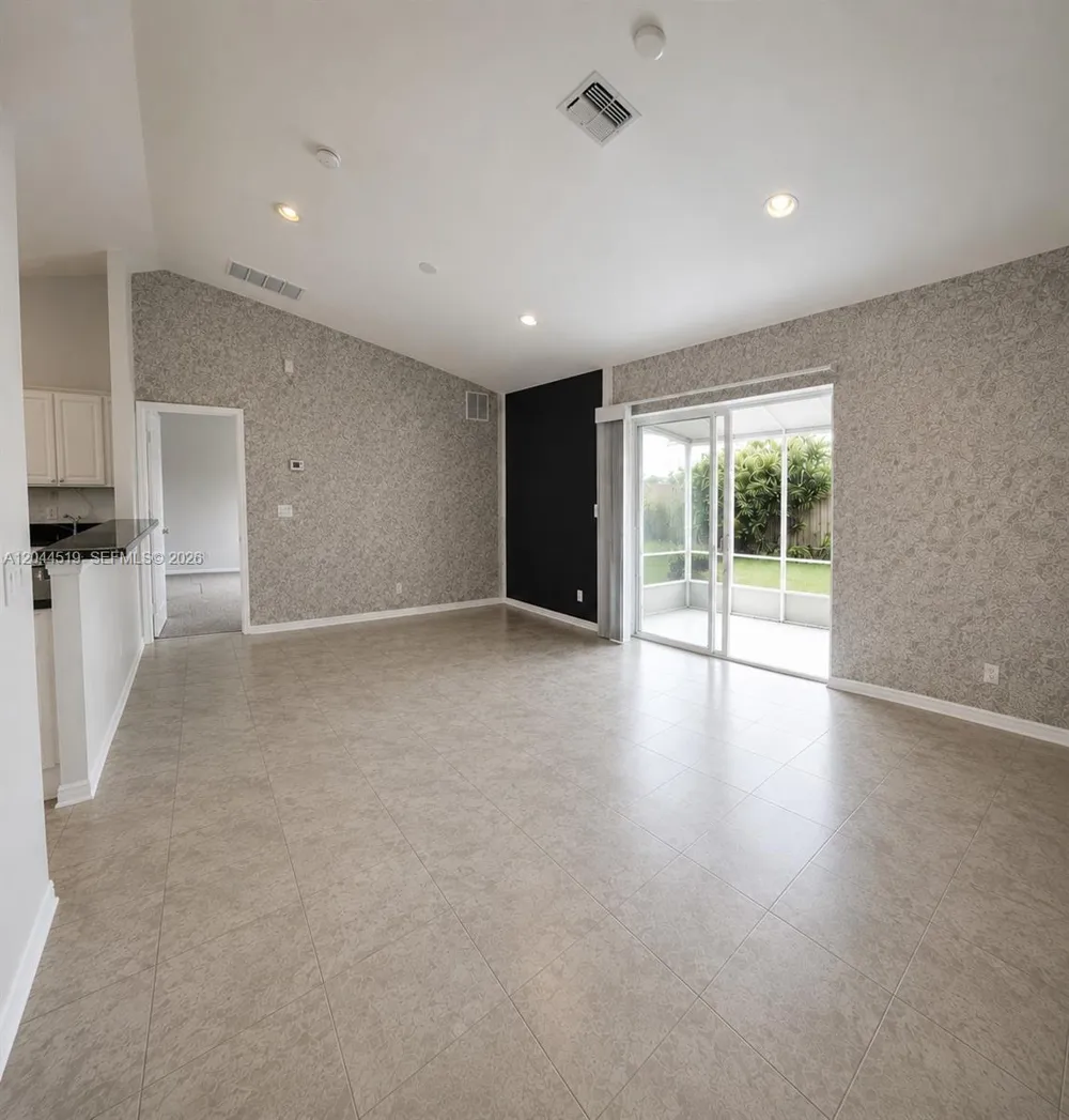 547 High Hawk Cir #541 Vero Beach, FL 32962