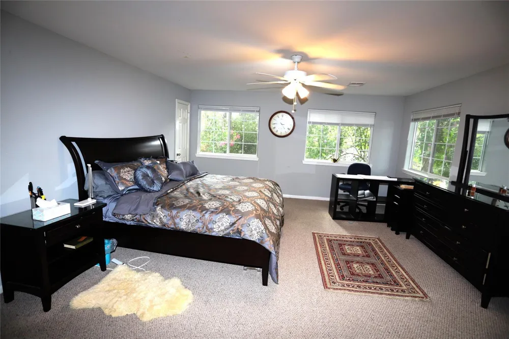 4912 Bellaire Boulevard Bellaire, TX 77401