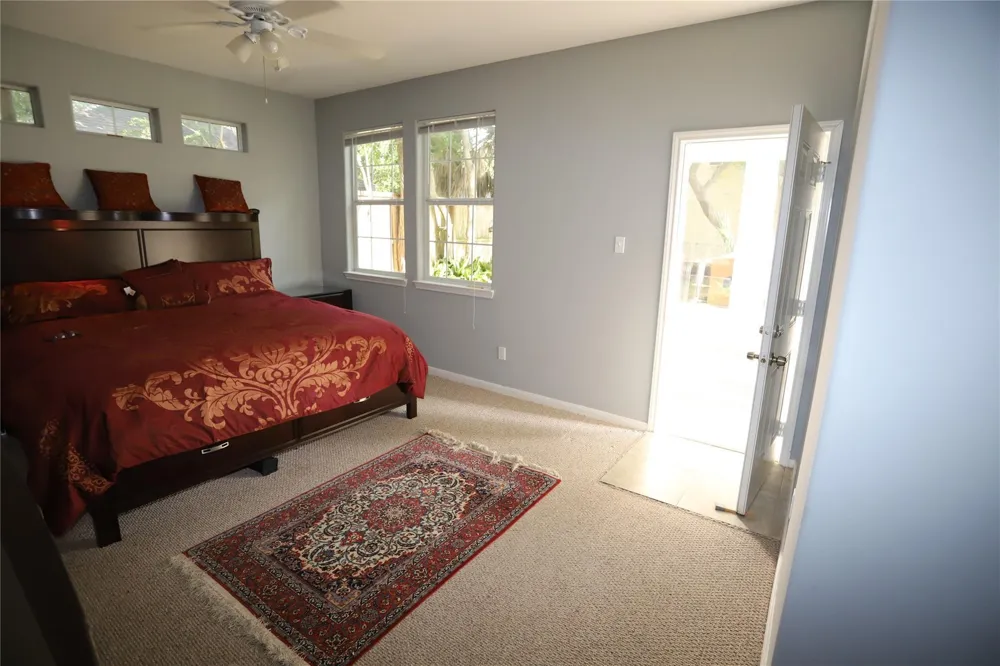 4912 Bellaire Boulevard Bellaire, TX 77401